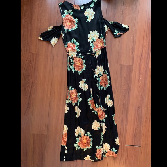 TOPSHOP Floral Cold Shoulder Jumpsuit - Picture 6 of 10